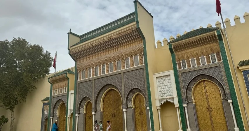 Fes Walking Tour 1 Day Explore Medina and Historic Sites - Adghal Tours