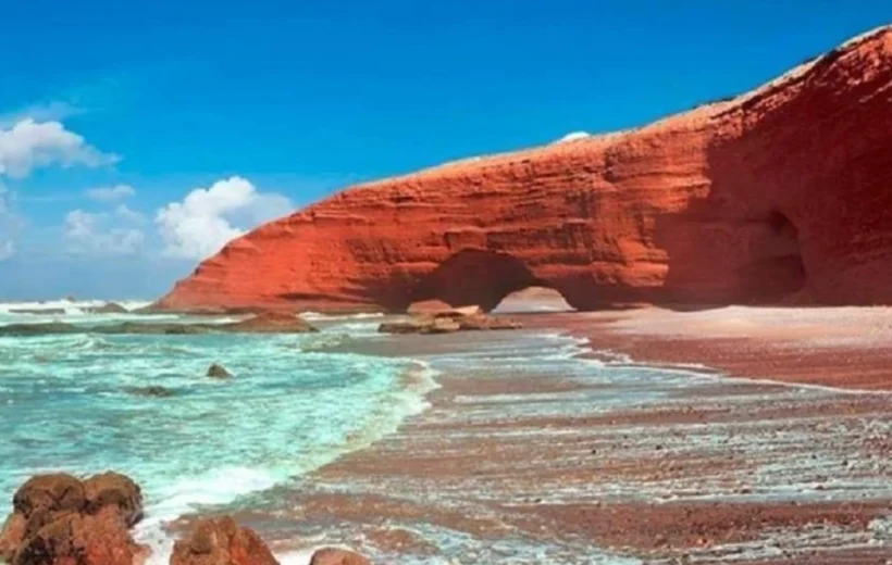 Marrakech to Agadir: Discover Legzira Beach & Tiznit with Lunch